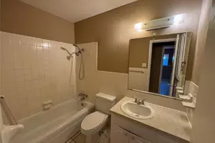 1526 W Elm St, Denison, TX 75020 - Photo 10