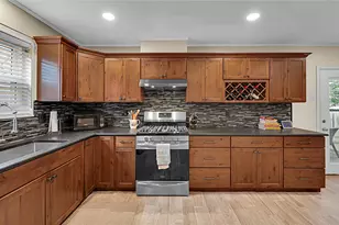 706 Krueger St, Clifton, TX 76634 - Photo 8