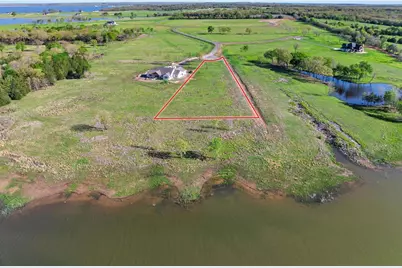 381 Lakewood Lane, Honey Grove, TX 75446 - Photo 16