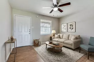 6544 Cinnamon Oaks Dr, Dallas, TX 75241 - Photo 2