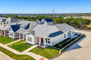 106 Cardinal Woods Ct, Granbury, TX 76049 - Photo 8