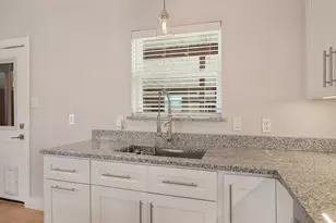 9966 Chireno St, Dallas, TX 75220 - Photo 12