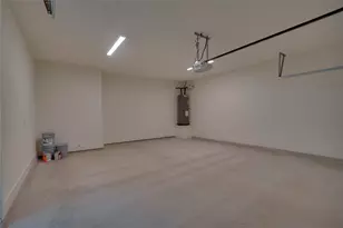 108 Cardinal Woods Ct, Granbury, TX 76049 - Photo 10