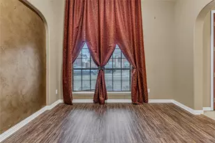 210 Rose Garden Way, Red Oak, TX 75154 - Photo 10