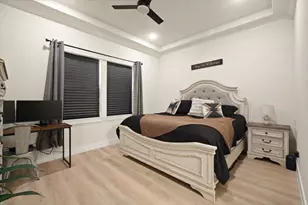 5511 Black Pine Cir, Granbury, TX 76048 - Photo 12