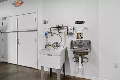 207 N Henderso Boulevard, Kilgore, TX 75662 - Photo 12