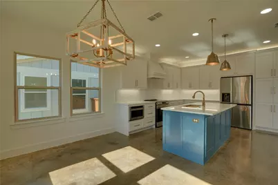 110 Cardinal Woods Court, Granbury, TX 76049 - Photo 6