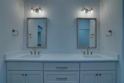 110 Cardinal Woods Court, Granbury, TX 76049 - Photo 12