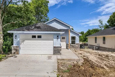 112 Avenue A, Moody, TX 76557 - Photo 1