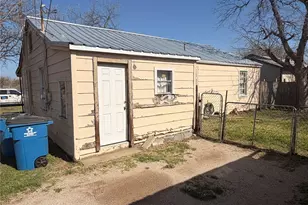 1211 W 12th St, Cisco, TX 76437 - Photo 8