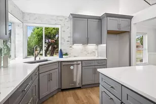 1314 Red Maple Dr, Carrollton, TX 75007 - Photo 6