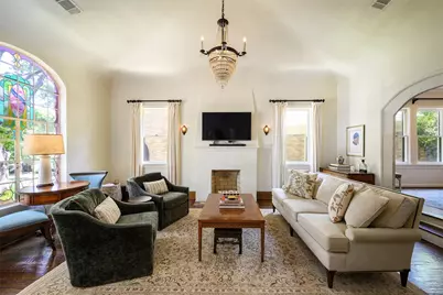 6934 Hammond Avenue, Dallas, TX 75223 - Photo 4