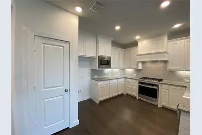 2721 Vista Park Lane, Lewisville, TX 75067 - Photo 8