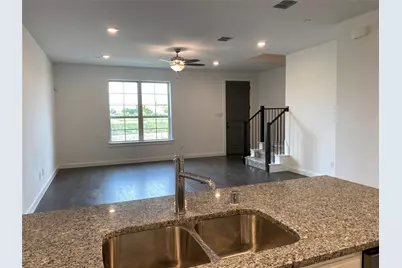 2721 Vista Park Lane, Lewisville, TX 75067 - Photo 12