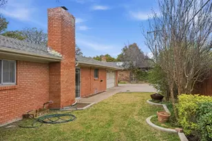 4101 Plantation Dr, Benbrook, TX 76116 - Photo 20