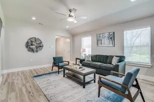 2845 Oakdale St, Dallas, TX 75215 - Photo 4