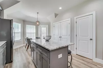 2845 Oakdale Street, Dallas, TX 75215 - Photo 8