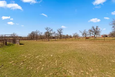 1219 County Road 3550, Paradise, TX 76073 - Photo 26