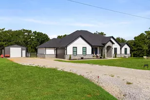 117 Coyote Cave Ln, Alvord, TX 76225 - Photo 1