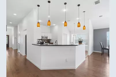 1039 Wood Brook Drive, Grand Prairie, TX 75052 - Photo 8