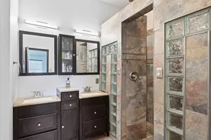 1039 Wood Brook Dr, Grand Prairie, TX 75052 - Photo 18