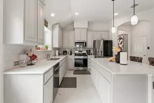 908 Madeline Ln, Cleburne, TX 76033 - Photo 8