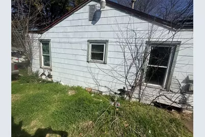 5933 Diaz Avenue, Fort Worth, TX 76107 - Photo 4