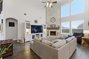 602 Dean Box Dr, Waxahachie, TX 75165 - Photo 16