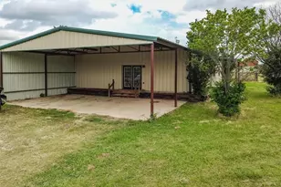 13630 N County Line Rd, Ponder, TX 76259 - Photo 20
