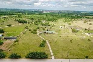 13630 N County Line Rd, Ponder, TX 76259 - Photo 2