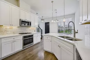 744 Patriot Ln, Irving, TX 75060 - Photo 12