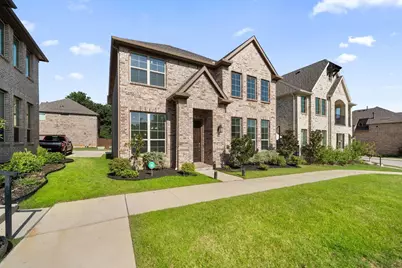 744 Patriot Lane, Irving, TX 75060 - Photo 2
