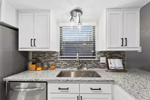 1326 Dogwood Trail, Lewisville, TX 75067 - Photo 12