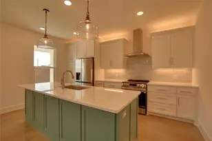 112 Cardinal Woods Ct, Granbury, TX 76049 - Photo 4