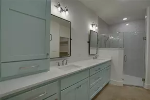 112 Cardinal Woods Ct, Granbury, TX 76049 - Photo 12