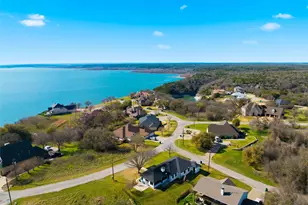 1211 Overlook Ct, Whitney, TX 76692 - Photo 30