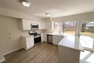 3070 Tres Logos Ln, Dallas, TX 75228 - Photo 8