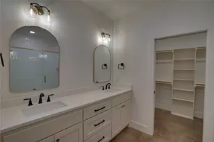 209 Cardinal Woods Ct, Granbury, TX 76049 - Photo 12