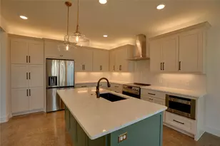 209 Cardinal Woods Ct, Granbury, TX 76049 - Photo 10