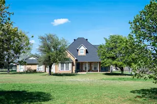 2211 McAlpin Rd, Midlothian, TX 76065 - Photo 1