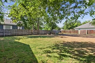 1901 S 16th St, Waco, TX 76706 - Photo 22