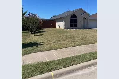 831 Parkside Drive, Cedar Hill, TX 75104 - Photo 2