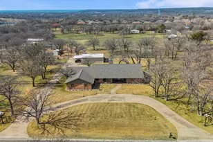 4 Buckskin Rd, Mineral Wells, TX 76067 - Photo 1