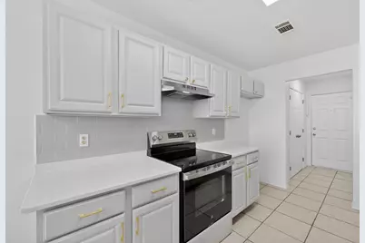 4502 Alamosa Street, Fort Worth, TX 76119 - Photo 12