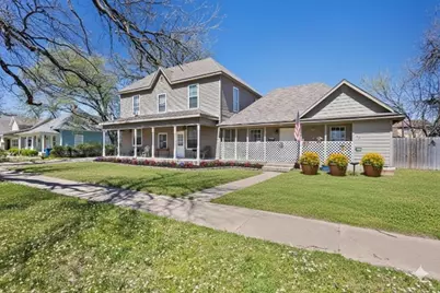 913 W Chestnut Street, Denison, TX 75020 - Photo 1