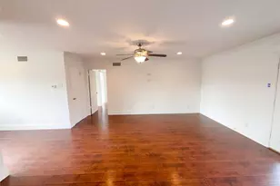 8541 Strathmore Dr, Dallas, TX 75238 - Photo 14