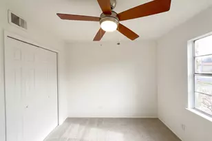 8541 Strathmore Dr, Dallas, TX 75238 - Photo 12