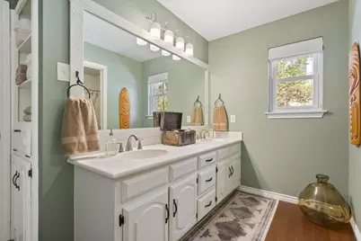 1033 Wedgewood Drive, Woodway, TX 76712 - Photo 20