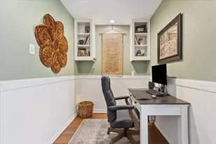 1033 Wedgewood Dr, Woodway, TX 76712 - Photo 10