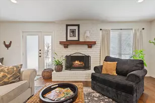 1033 Wedgewood Dr, Woodway, TX 76712 - Photo 8